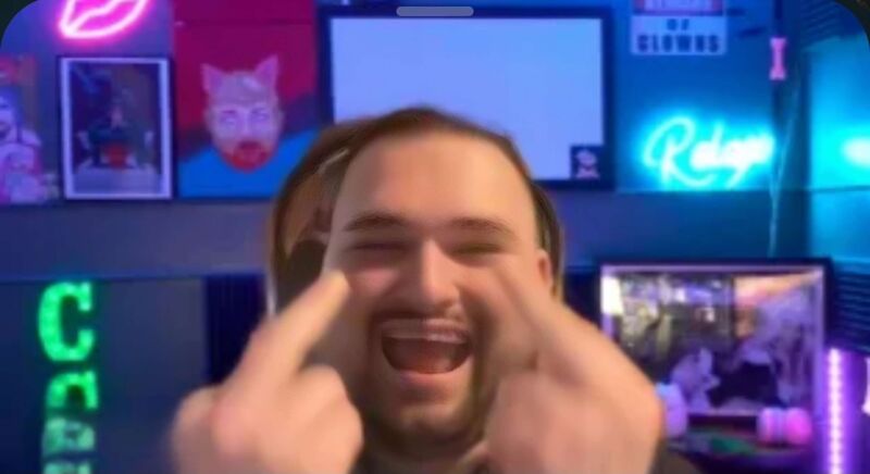 File:Flipoffjoe.jpg